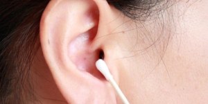 uzmanlar-uyariyor-kulak-temizleme-cubuklarindan-uzak-durun-h1433258946[1]