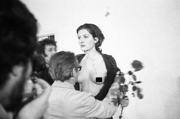 marina-abramovic-ciplak[1]